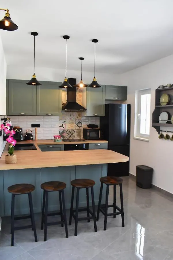 Peruzin Residence Pag Town Apartment